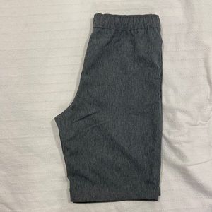 Hurley kids shorts. Gray. Size L